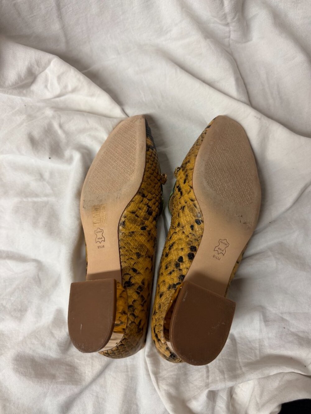 Tory Burch Jessa velvet loafers 9.5 EUC - Picture 8 of 8